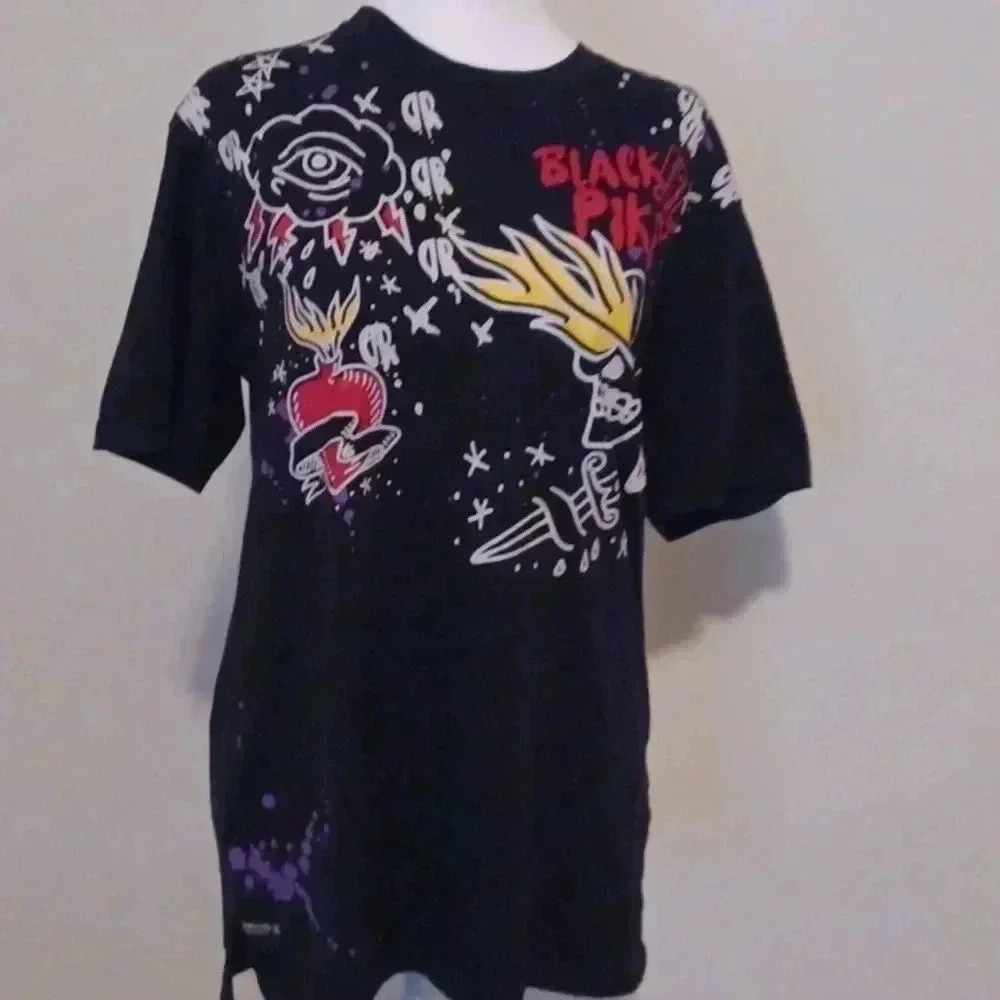 -- Boys Black pike tshirt
